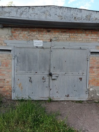 Продам гараж по вул. Кузні - фото 1