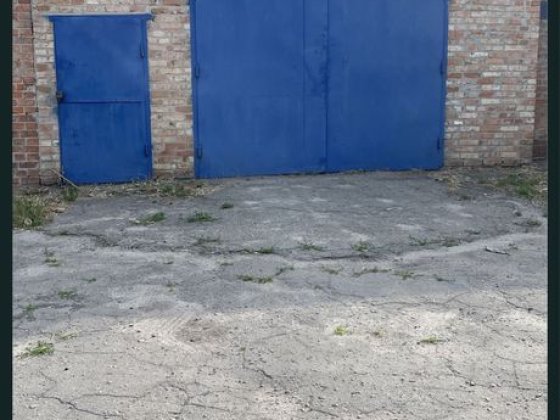 Гараж район жд вокзалу Лубни