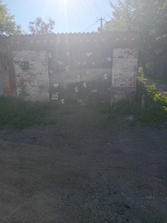 Продам гараж кооператив Чайка комунікаціями - фото 1