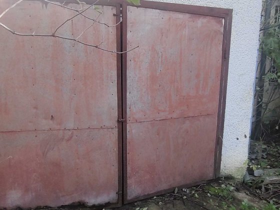 Гараж площею 33,5 кв.м, Закарпатська обл, м.Тячів Тячев