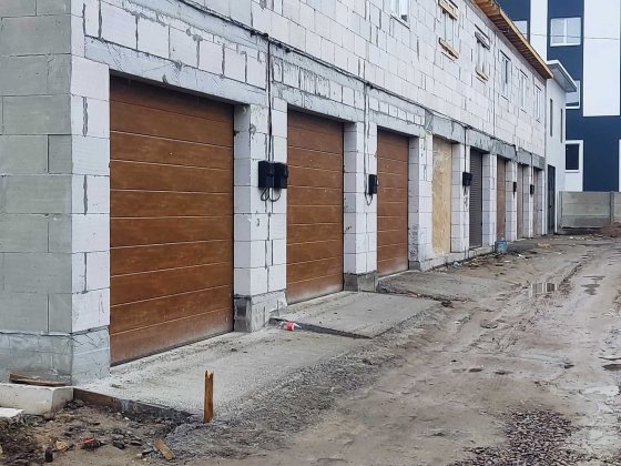 Продається двоповерховий гараж у Святопетрівському Святопетрівське