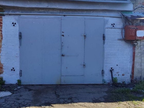 Продам  гараж в полтаве на мотеле возле  авто рынка фирма надежда Горбаневка
