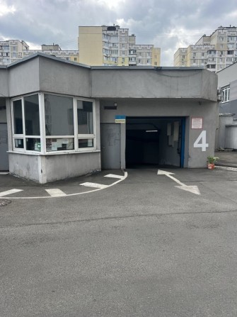 Продам паркомісце Срібнокільська,1 - фото 1