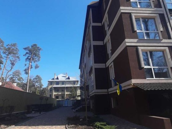 Продам гараж центр міста Буча