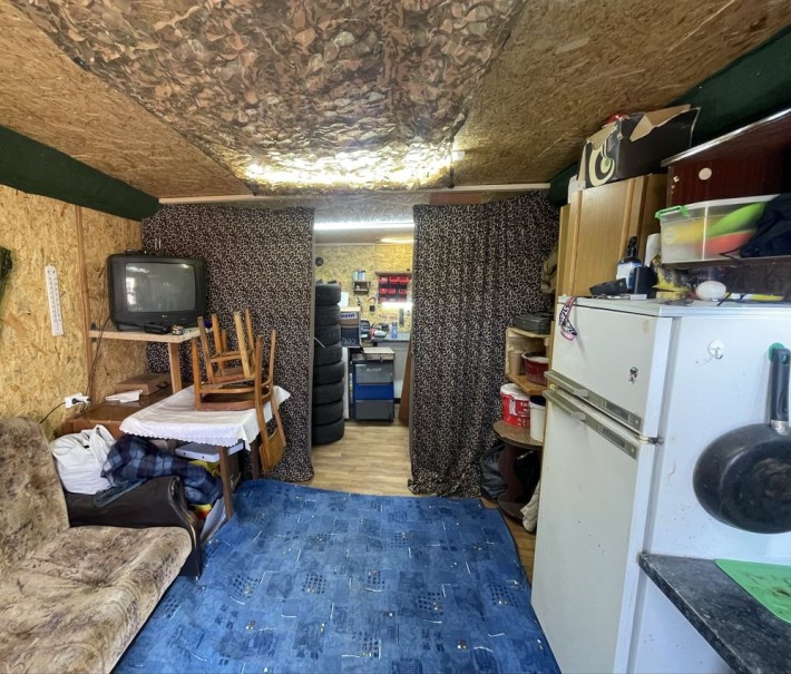 Гараж автолюбитель 15 рядом селикатное озеро обмен на дачу или авто - фото 1