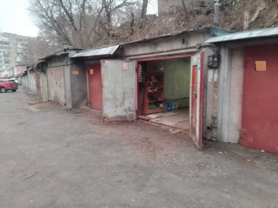 ГК"Нива", вул. Пертропавлівська, 28 Гараж 46.9кв.м з підвалом Київ