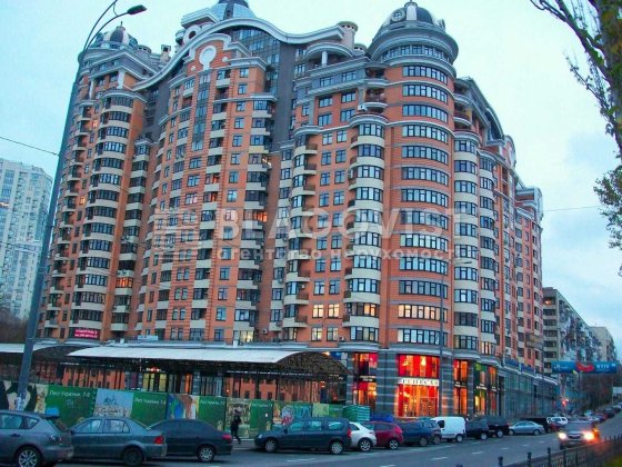 Продаж підземного паркінгу в центрі Києва, бульвар Лесі Українки 7-Б, метро Кловська, Печерська, Пал