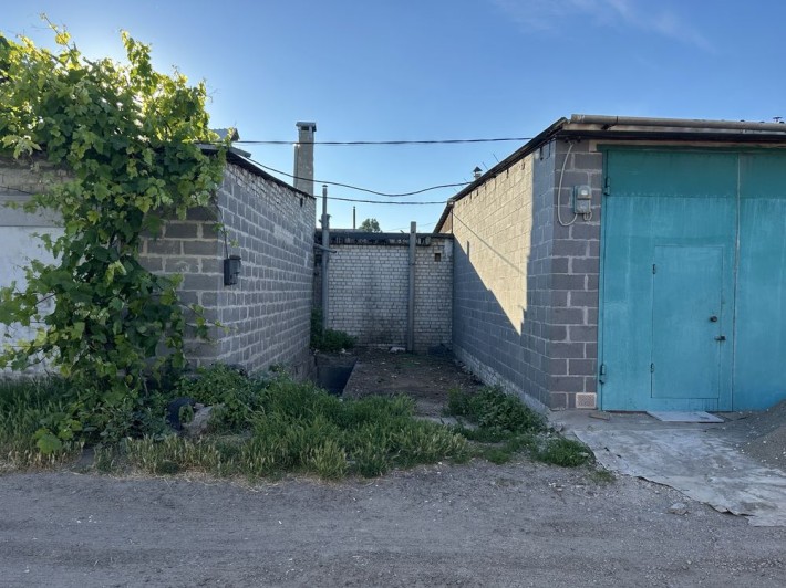 Продам місце під гараж, 39 м², ПЗР, кооператив «Час» - фото 1