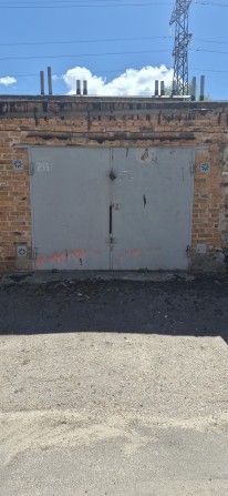 Гараж продаёться !!! Гаражный кооператив 29/265  в центре города - фото 1
