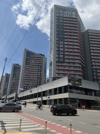 ЖК квартет, продаж паркінгу - фото 1