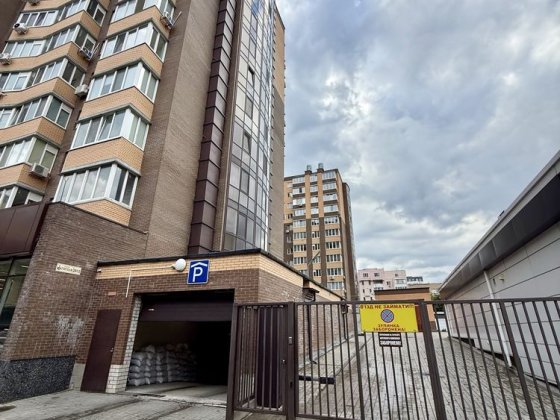 Паркомісце в ЖК «Резиденція» | Центр міста | Зручний заїзд Черкассы