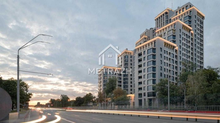 Crystal Park: Ваше Ексклюзивне Паркомісце за Найвигіднішою Ціною! - фото 1