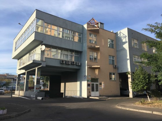 Продаж паркомісця Раїси Окіпної 4а Київ