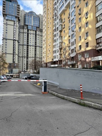 Продаж паркінгу Печерськ Верхогляда 4 - фото 1