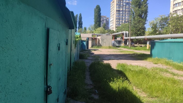 Продам гараж Таїрова  район ринка Південний - фото 1