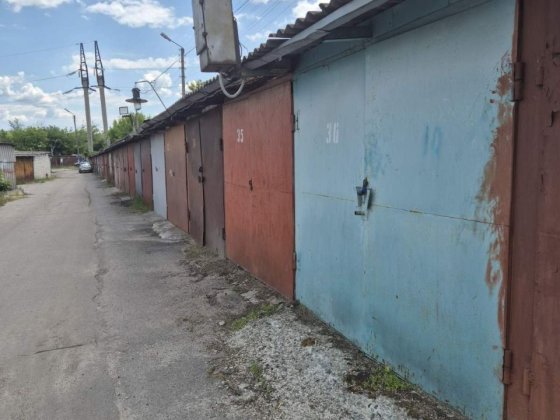 Продам хороший гараж Харьков