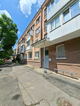 Оренда кімнати в гуртожитку,вул.Військових Ветеранів (центр) - фото 1