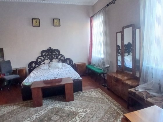 Терміново здається 2 км кварт. р-н Філармонії, вільна, ключі! Чернівці