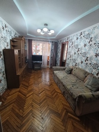 Терміново здається 3 км квартира Проспект, ( Спор товари), вільна, ключі! - фото 1