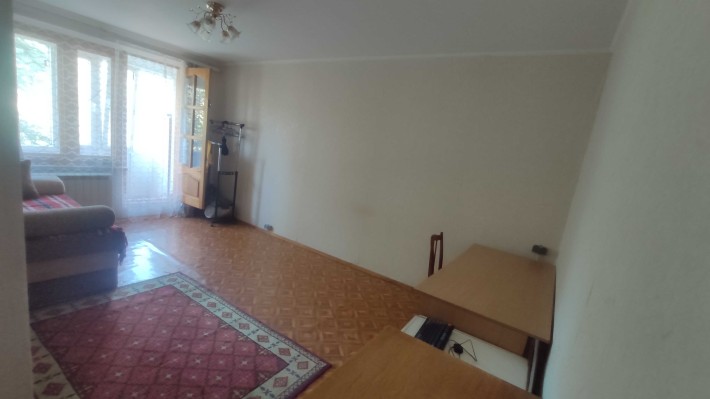Здам кімнату безкоштовно дівчині/жінці - фото 1