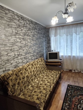 Сдам комнату в коммуне ул.Варненская - фото 1