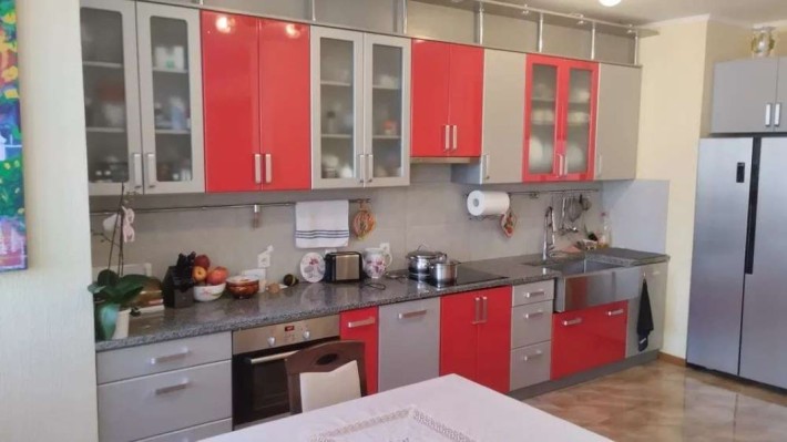 Продається 4к. квартира. вул. Срiбнокiльська, 1 - фото 1