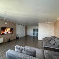 Продається розкішна 3-кімнатна квартира в ЖК Космополітен, вул. Дегтярівська 25А Киев
