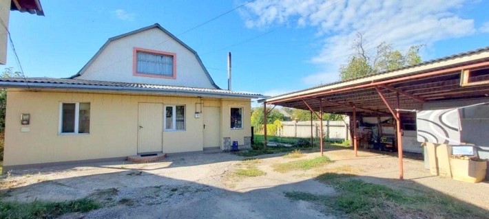 Затишна частина будинку в Крюківщині | 60 м² | Власне подвір'я та паркомісце - фото 1