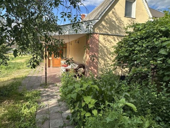 Здам в оренду будинок в с Хотянівка