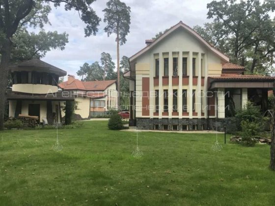 Оренда будинку Пуща Водиця 370м2 з лазнею та сосновим лісом в Оболонському районі Київ