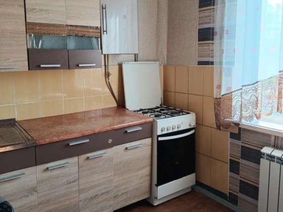 Сдам 1 комнатную квартиру левый берег 11й район Кам'янське