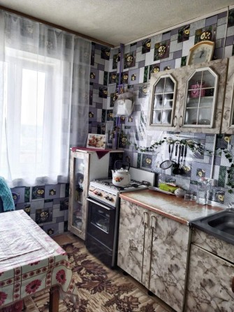 Аренда 1 комнатной  Крупногабаритной квартиры, 4 мкр( Велес) - фото 1