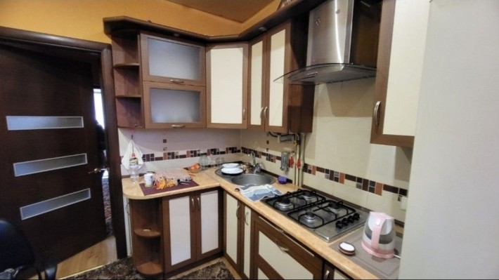 Сдам 1-2-3х к комн комнатную кв-ру 12000 Центр - фото 1
