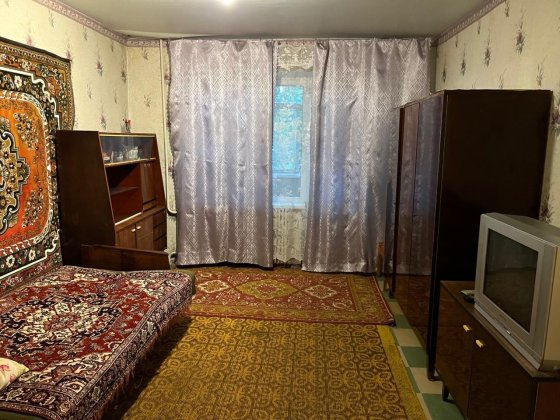 Недорога однокімнатна квартира на Лазурном Краматорск
