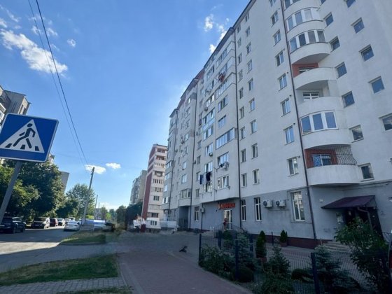 Оренда просторої однокімнатної квартири в новобудові м.Шептицький Шептицкий