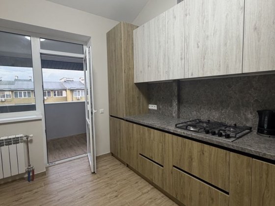 Квартира перша здача. Даі окремв спальні. 78 м.кв. Газ. Минай