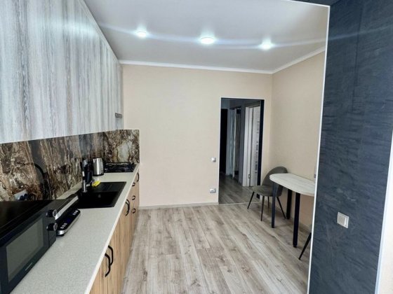 Довготривала оренда 1 кімнатної квартири в новобудові, 5 хв в центр, індив. газове опалення Угорники