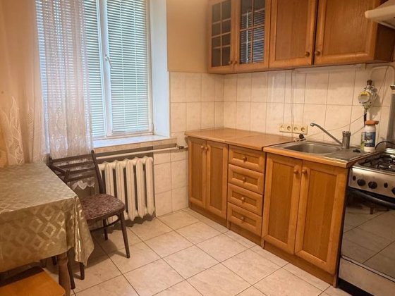 Продаж 2 кімнатної суміжної квартири 43,2м2 вул.Бринжоли \Тешабаєва 58 Киев