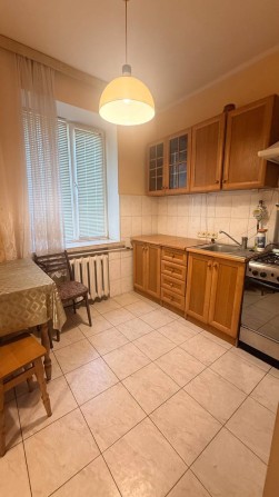 Продаж 2 кімнатної суміжної квартири 43,2м2 вул.Бринжоли \Тешабаєва 58 - фото 1