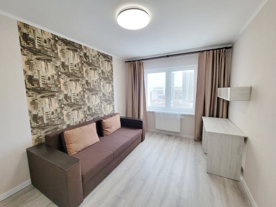 2-кімнатна на С.Кішки (Конєва), 5Б, ЖК "Еврика", 10 поверх, М. "Іподром" - 5 хвилин. Київ