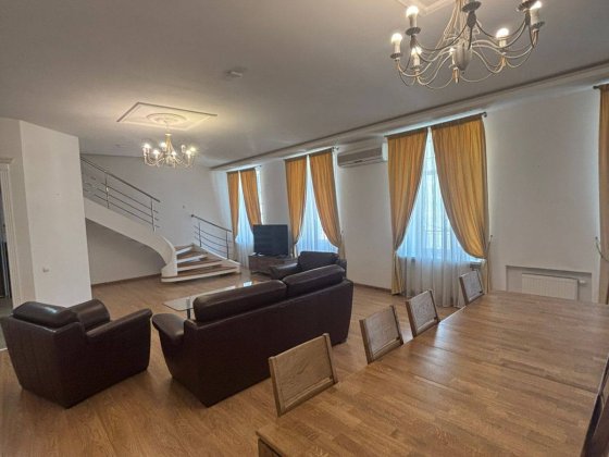 Без комісії продаж квартири/офісного приміщення в центрі Києва метро Золоті ворота Шевченко Тараса п Київ