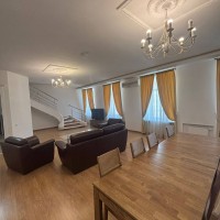 Без комісії продаж квартири/офісного приміщення в центрі Києва метро Золоті ворота Шевченко Тараса п Киев