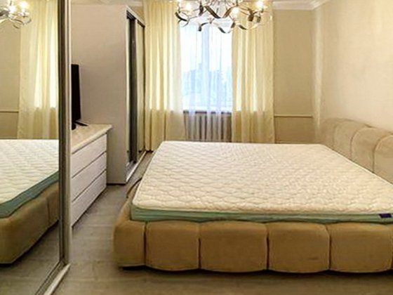 Продаж 2 кімнатної квартири з капітальним ремонтом за адресою вулиця Лобановського,57 в Солом'янсько