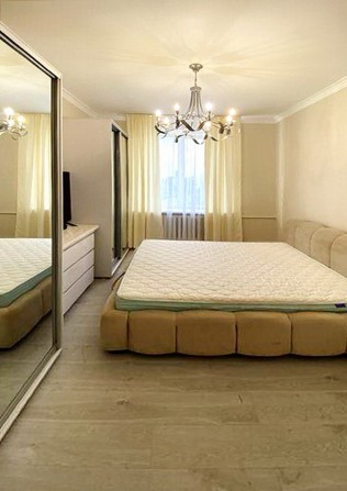 Продаж 2 кімнатної квартири з капітальним ремонтом за адресою вулиця Лобановського,57 в Солом'янсько - фото 1