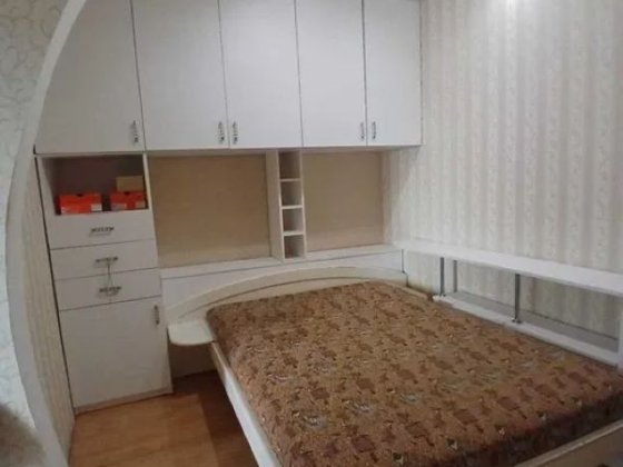 Продаж 4-к квартири вул. Мала Житомирська 18 Київ