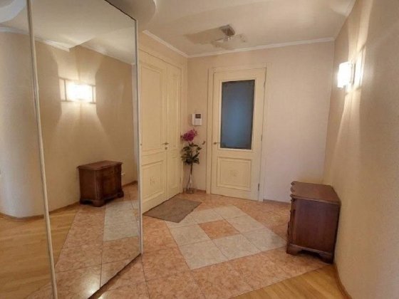Продаж 3к квартири з ремонтом в центрі міста Київ по вул. Богдана Хмельницького 62Б Шевченківський р Київ
