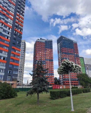 Продаж 1-к квартири вул. Братів Чибінєєвих 8 - фото 1