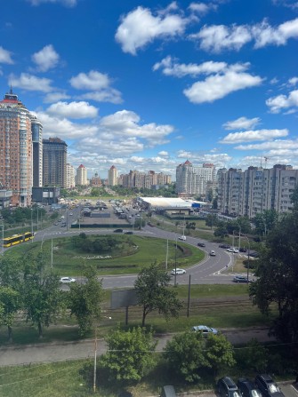 Оренда 4 кімн квартири на Оболоні біля метро Мінська - фото 1