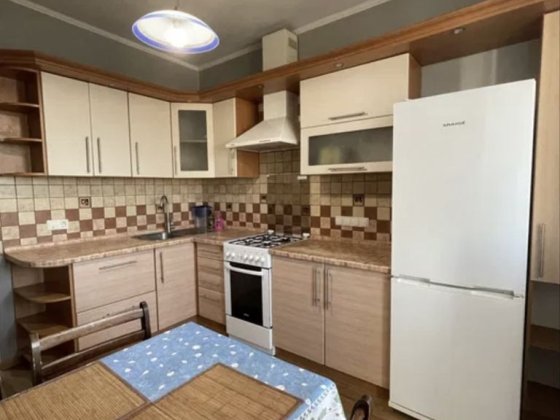 Оренда 1 квартири Бабкіна 12