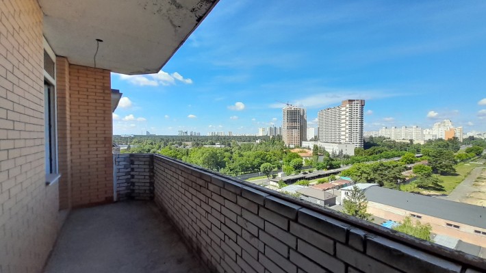 БЕЗ % продаж видової 1-к квартири, Бориспільська 19, ЖК Захисник, метро Червоний хутір, Дарницький р - фото 1